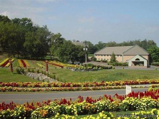 Hershey Farm 2* Ronks